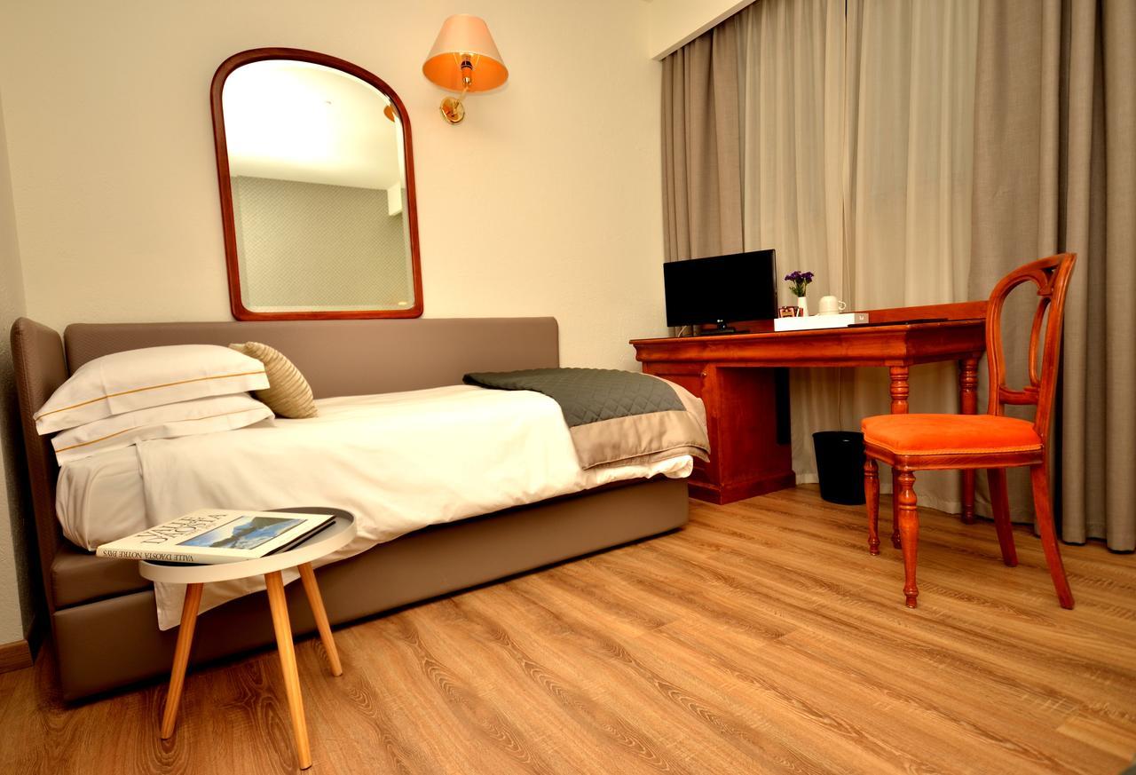Hotel Diana Jardin Et Spa Pollein Esterno foto