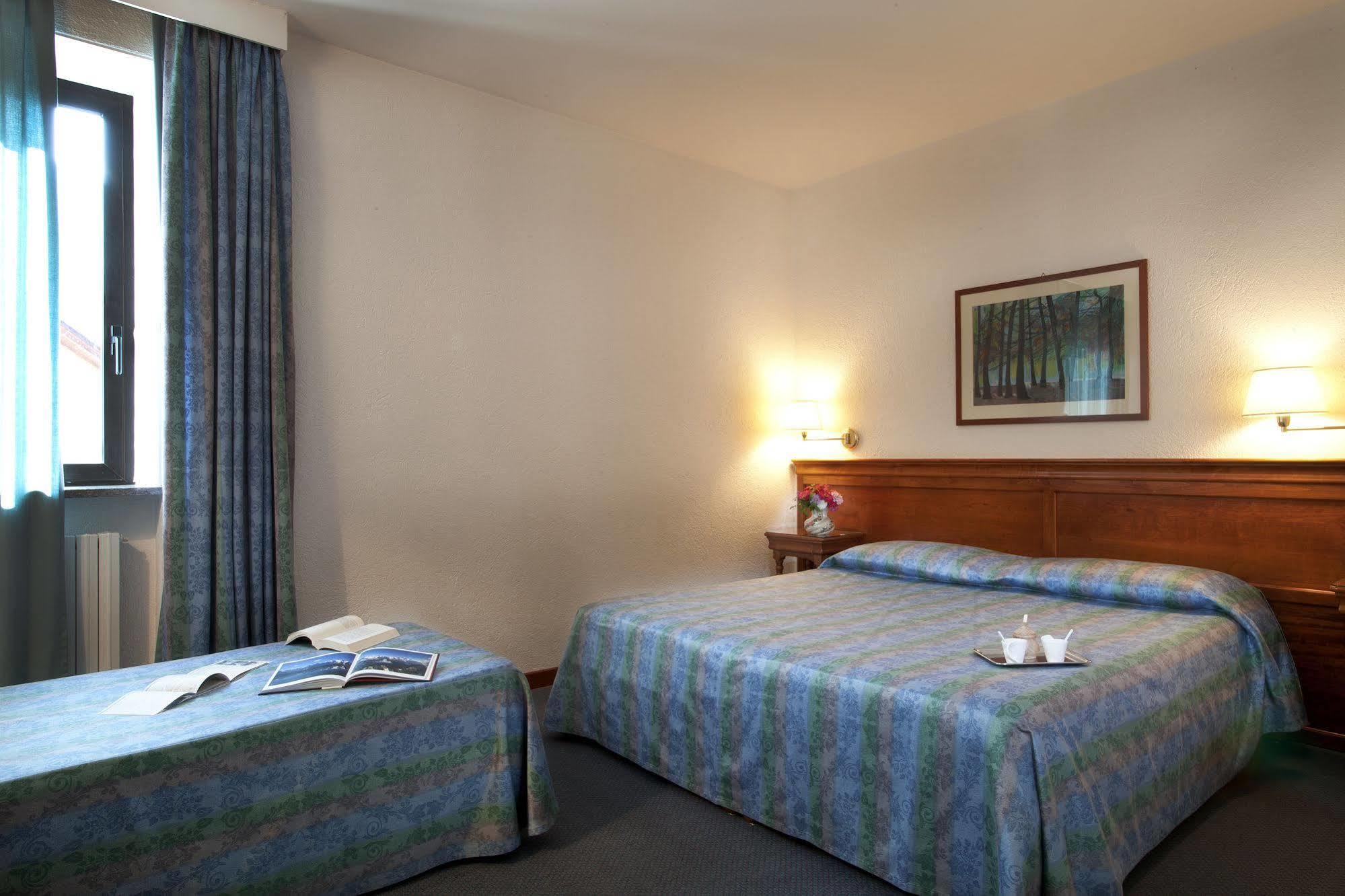 Hotel Diana Jardin Et Spa Pollein Esterno foto
