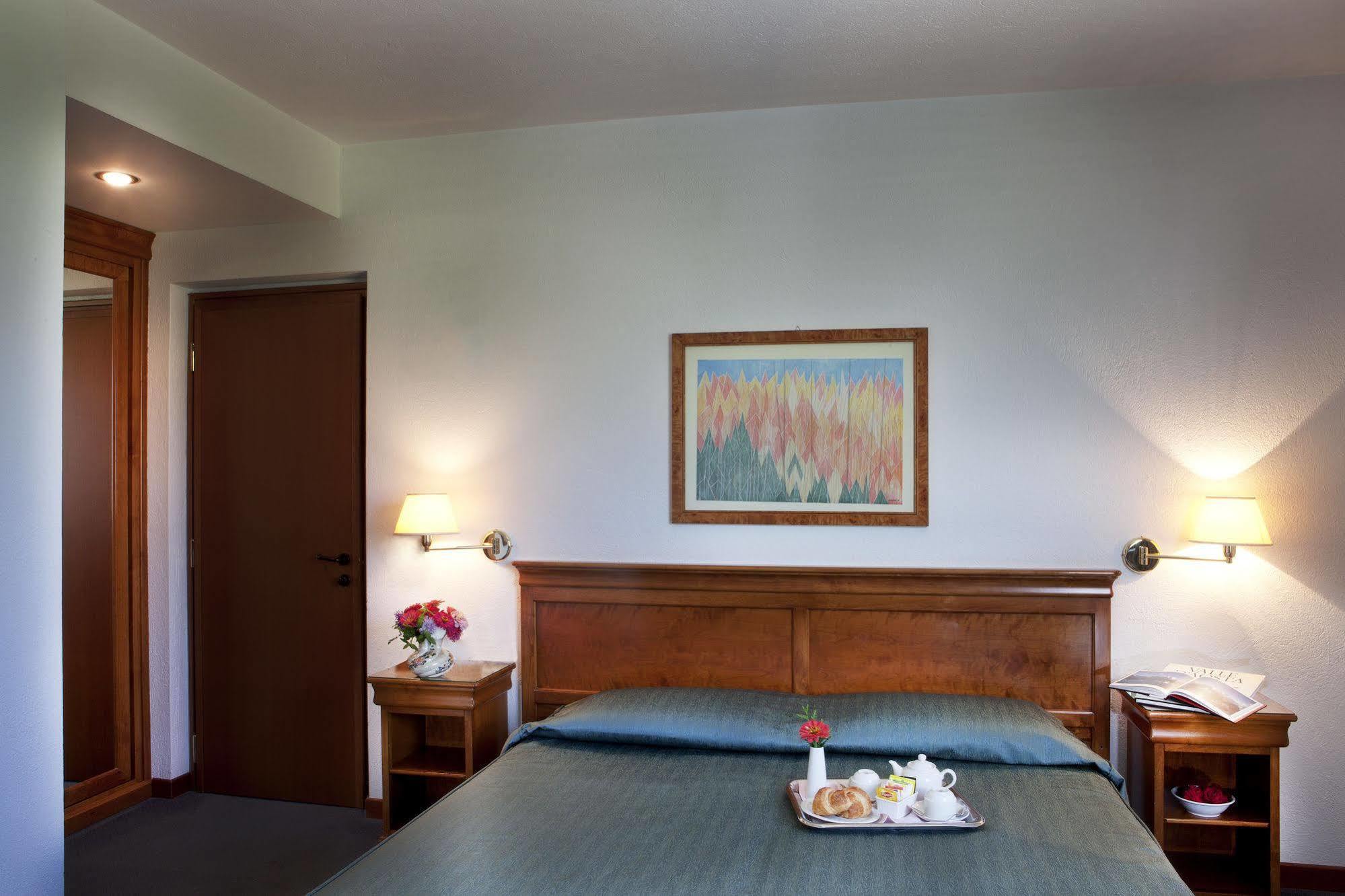 Hotel Diana Jardin Et Spa Pollein Esterno foto
