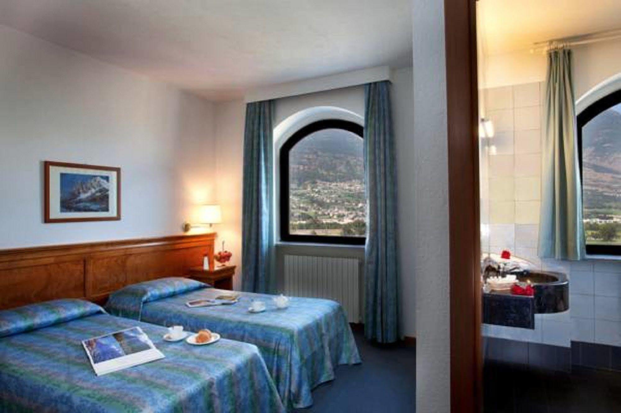 Hotel Diana Jardin Et Spa Pollein Esterno foto